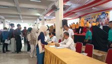 Foto Suasana Pembagian Jas Almamater Angkatan 2026, (Foto: Nur Hafizhah)