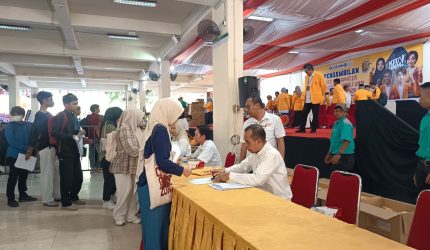 Pembagian Almamater