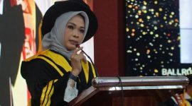 Potret Andi Aslinda, Wakil Rektor Bidang Akademik UNM, (Foto: Int.)